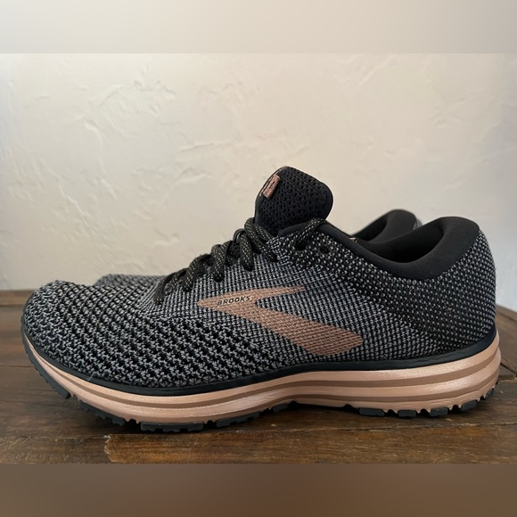Brooks Revel 2 Womens SZ US 8 Running Shoe Sneaker 1202811B038 Gold/Black - Picture 10 of 14
